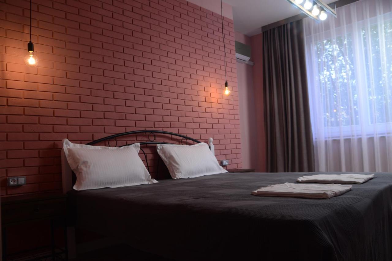 Hi Hotel アルマトイ エクステリア 写真